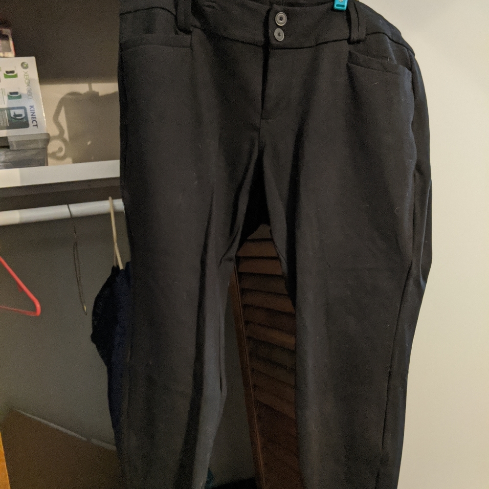 Torrid black dressy capris